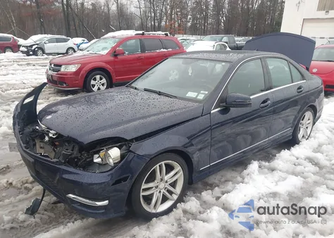 2013 Mercedes-Benz C 250 Sport from USA, damaged, VIN WDDGF4HB3DA799093